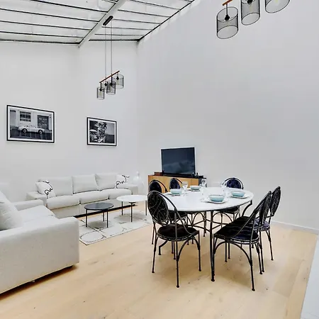 Authentique - 1br- 2p- Voltaire *